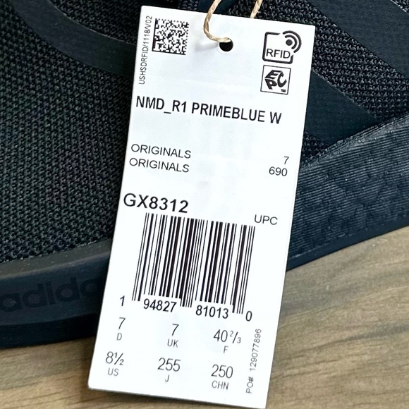 NEW! Adidas Black & Pink NMD_R1 Sneakers - Picture 16 of 17